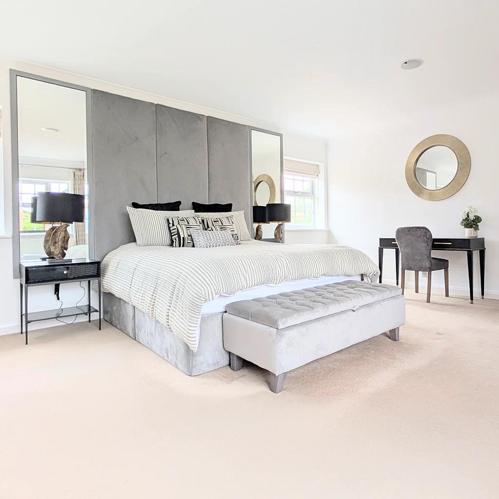 small double bed 